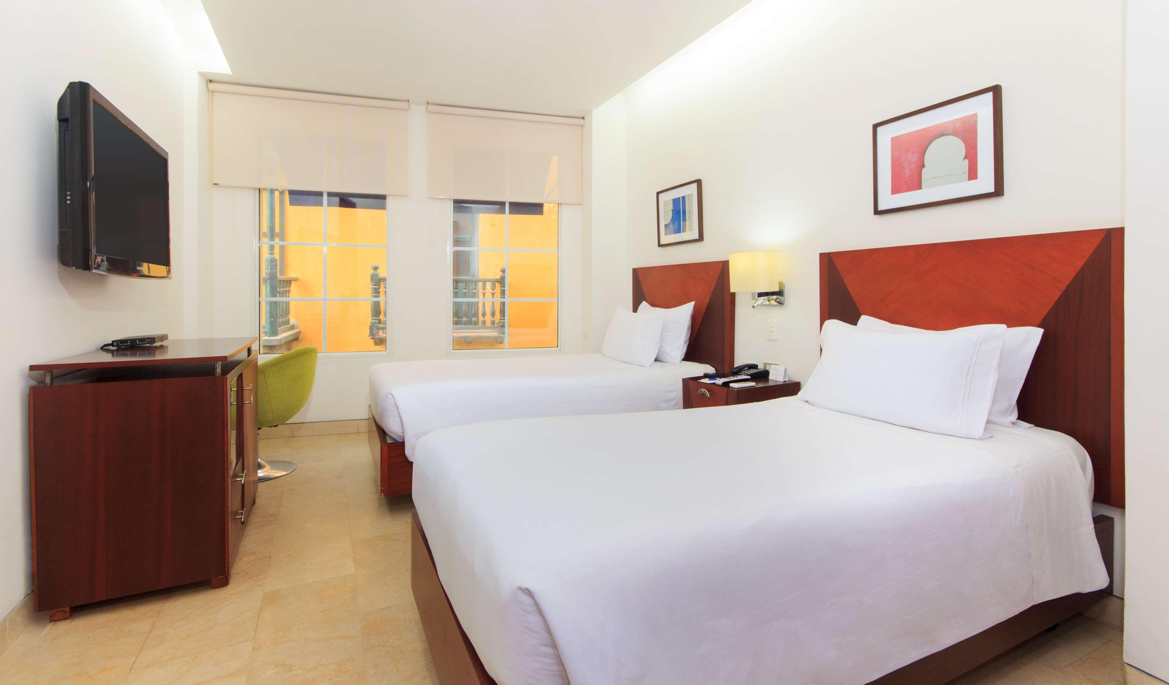 Nh Royal Urban Cartagena Hotel Exterior foto